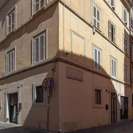 Гостевой дом Harry's Bar Trevi Luxury - Modelli 4*