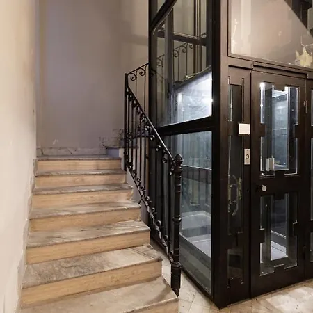 Harry's Bar Trevi Luxury - Modelli * Rom